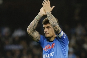 据悉缺阵45天到60天！那不勒斯官方：迪洛伦佐成功接受左脚手术-NBA资讯